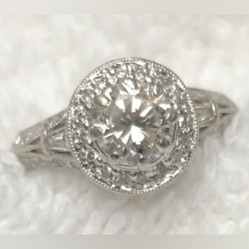 Platinum Diamond Ring 1.51cts total. Center Diamond is .89ct